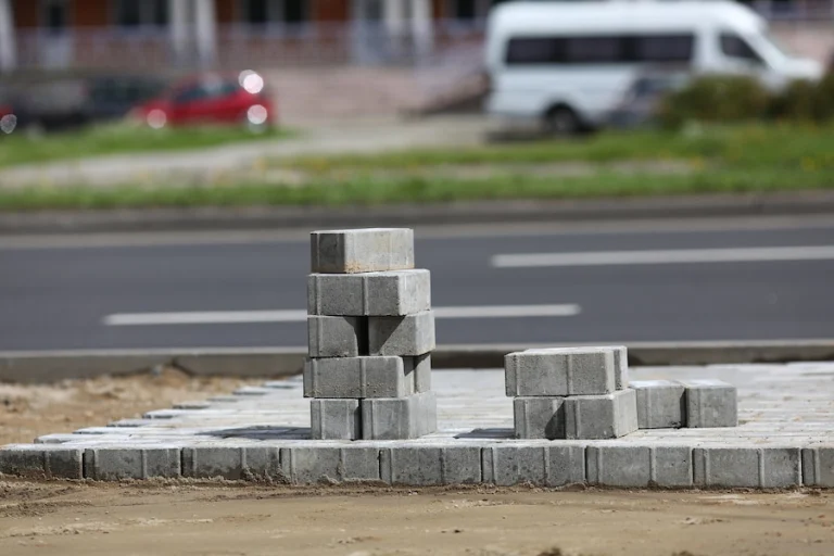 What’s Under Your Feet? The Differences Between Pavement and Concrete